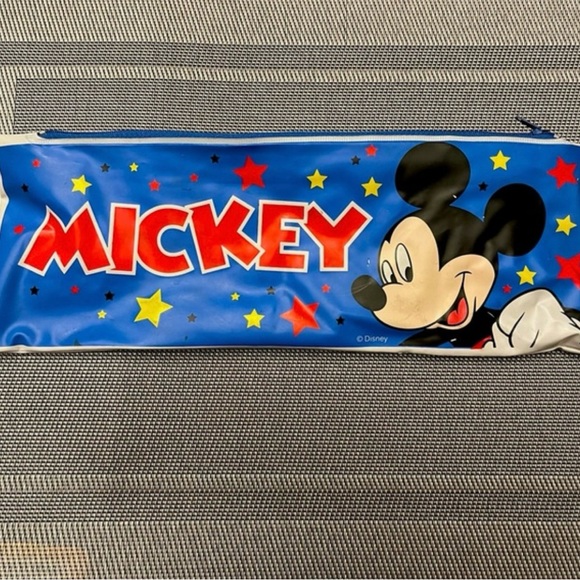 💫Free Add-On — Vintage 90’s “Mickey” Pencil Case - Picture 3 of 3